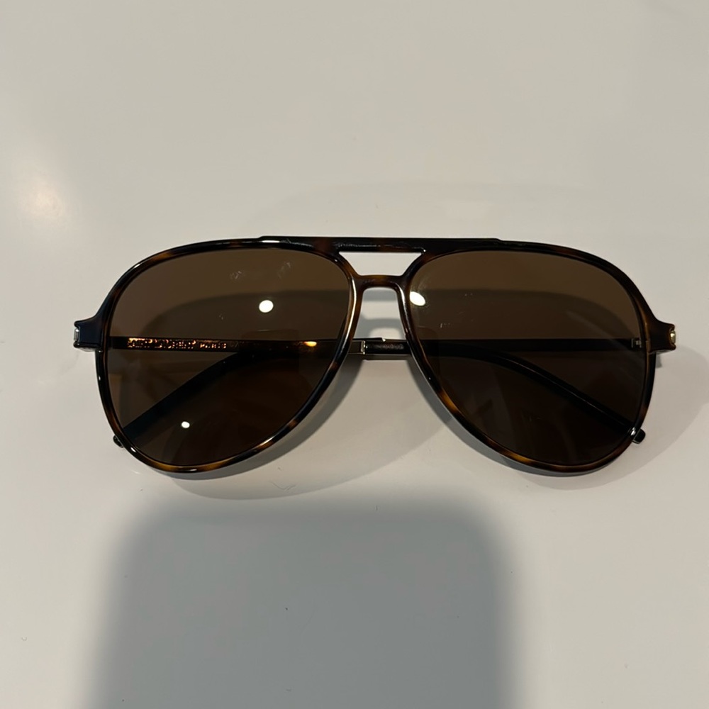 - Vintage Saint Laurent Pilot Aviator